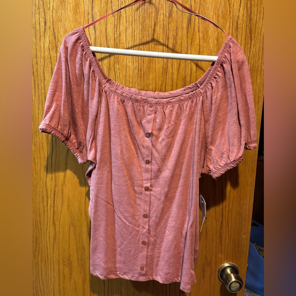 Women’s brand new Mauve Sonoma top